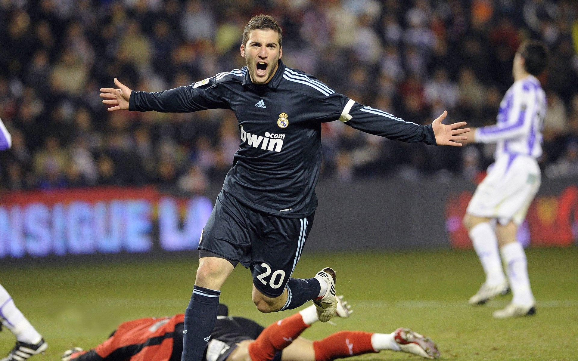 【悬空球新战术】野手运用新规则迎战变化中的比赛格局！，悬空钓悬空钓法